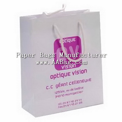Luxury White Kraft Paper Bag with custom artwork for Gift / Shopping