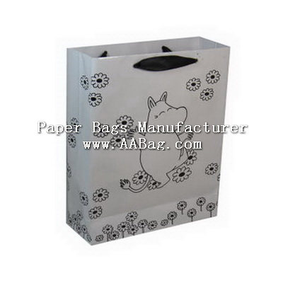 Beautiful Paper Bag with Cartoon Theme for Baby Gift